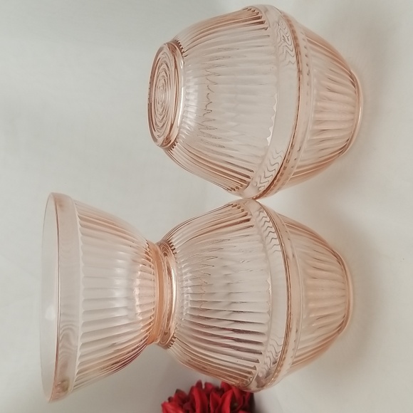 Federal Pink Depression Ribbed Mixing Bowls - Picture 10 of 14